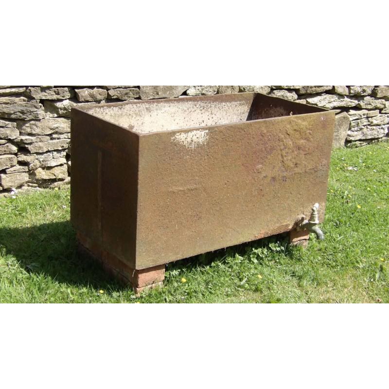 Large Cast Iron Tank Holloways Garden Antiques and Ornaments