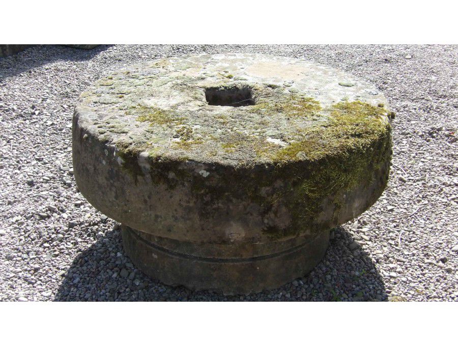Old Millstone Seat
