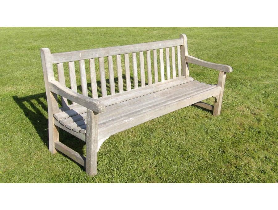 Side view of teak bench 