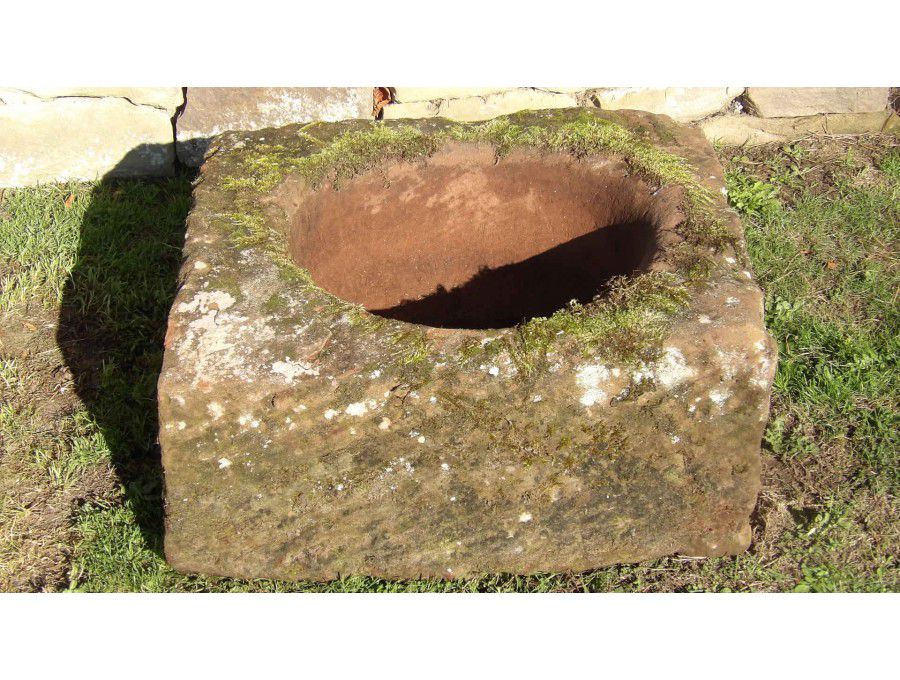 Large Sandstone Trough