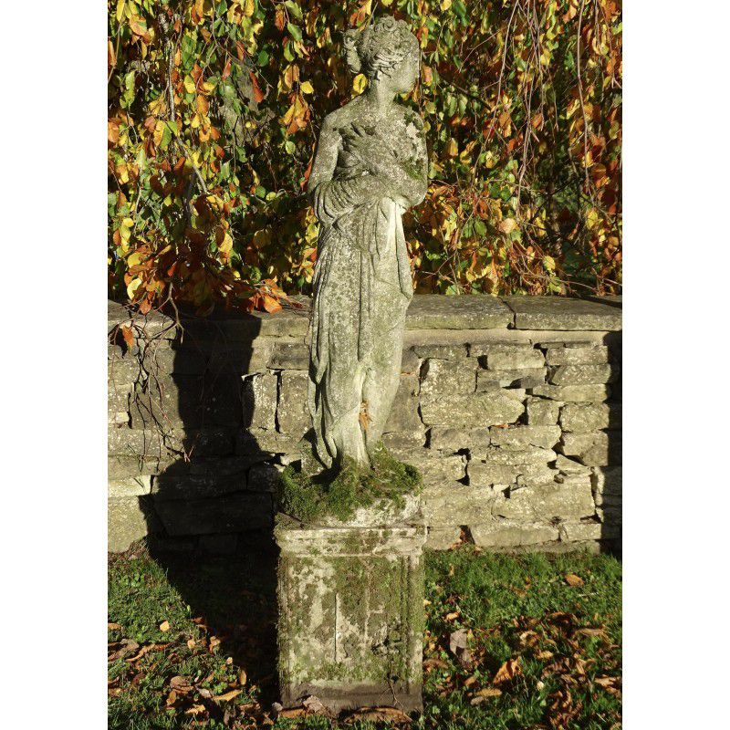 Weathered garden statue Venus Italica Holloways Garden Antiques