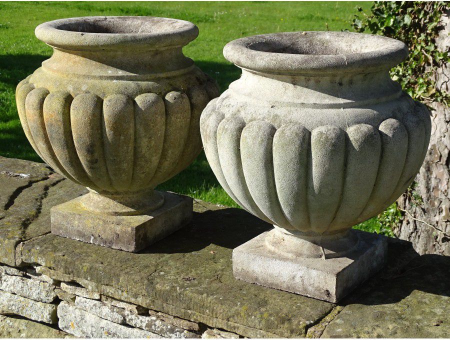 Haddonstone Garden Urns (Pair)