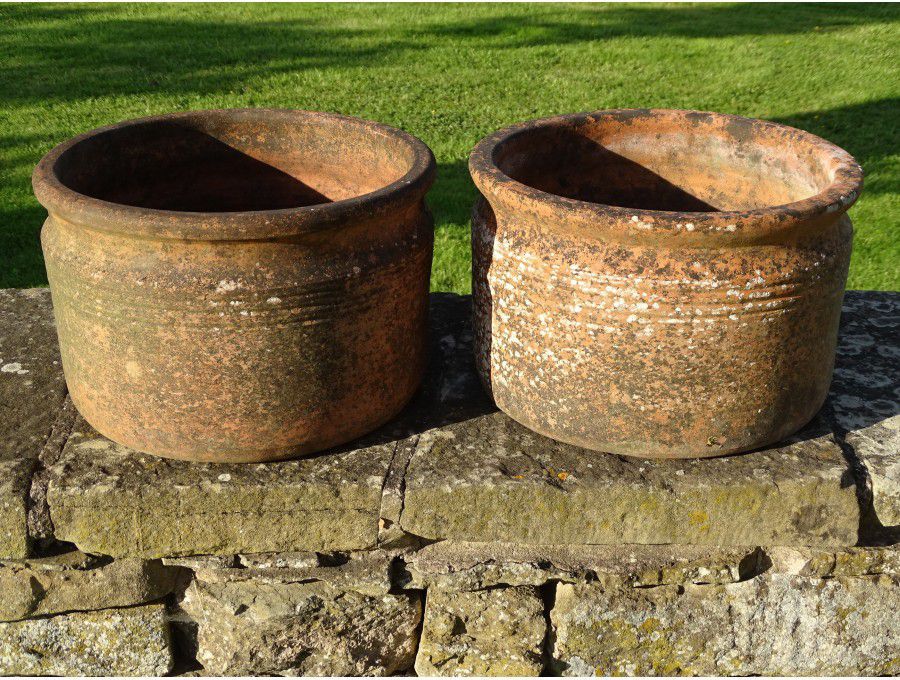 Weathered Rib Pots (Pair)