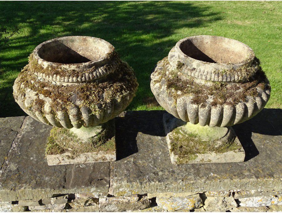 Weathered Garden Urns (Pair)