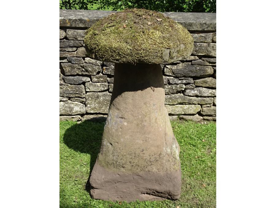 Antique Sandstone Staddlestone