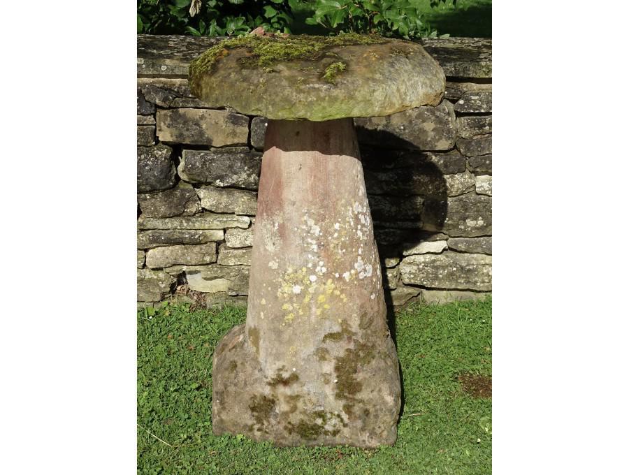 Antique Sandstone Staddlestone