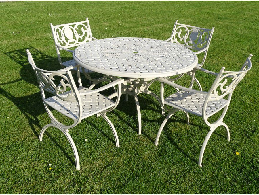 Oxley's Garden Dining Set