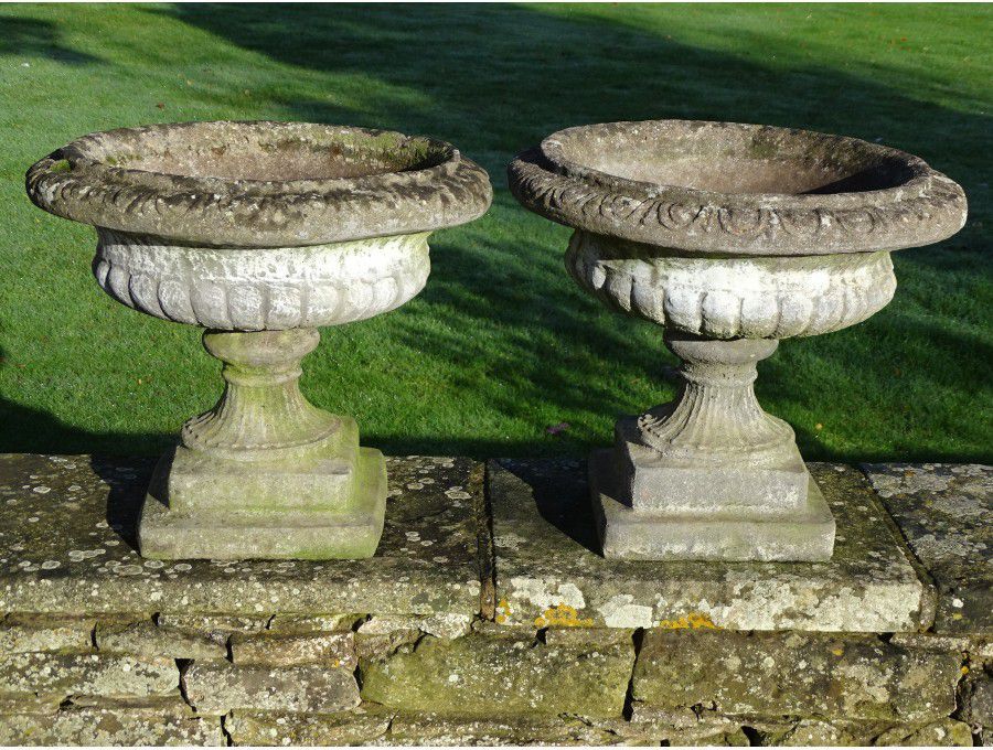 Weathered Garden Urns (Pair)