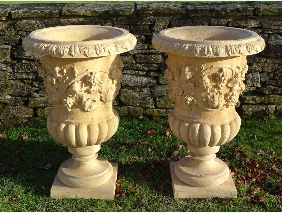 Vine Garden Urns (Pair)