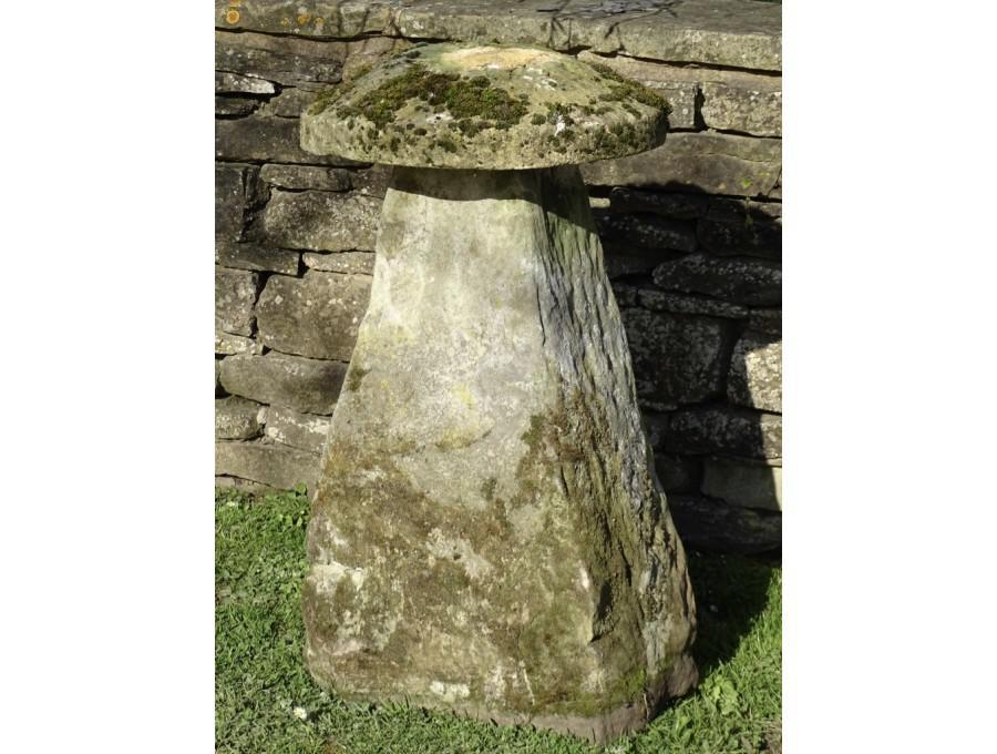 Antique Sandstone Staddlestone