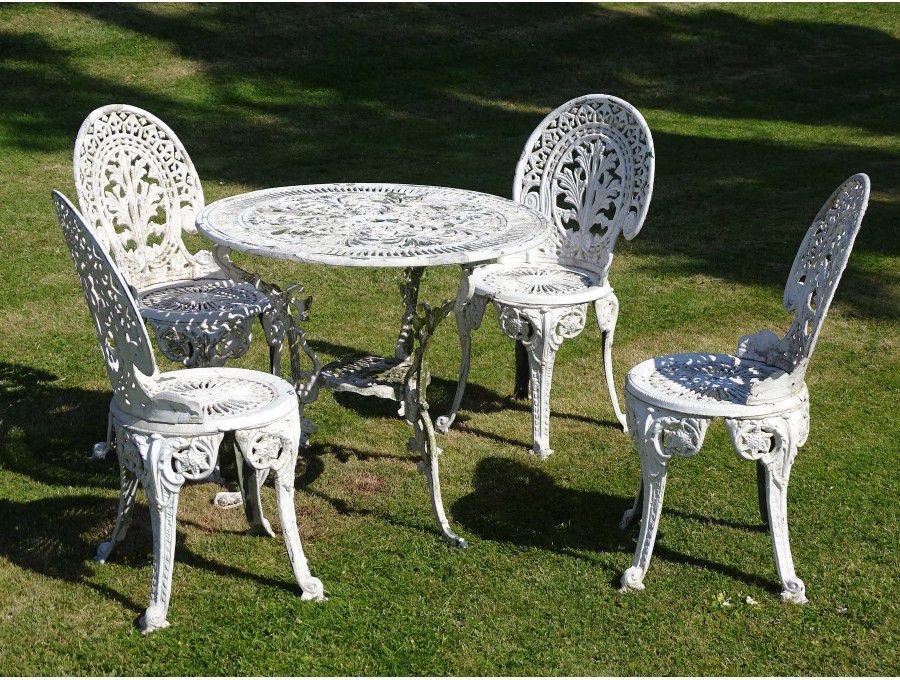 Weathered Garden Dining Set