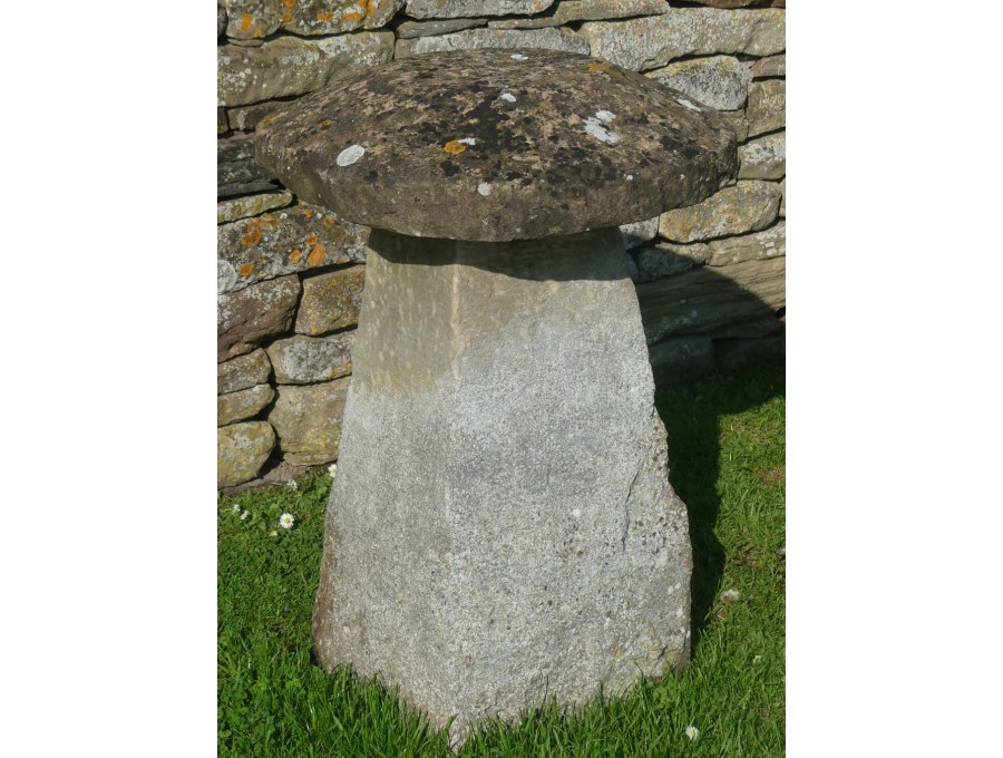 Antique Limestone Staddlestone