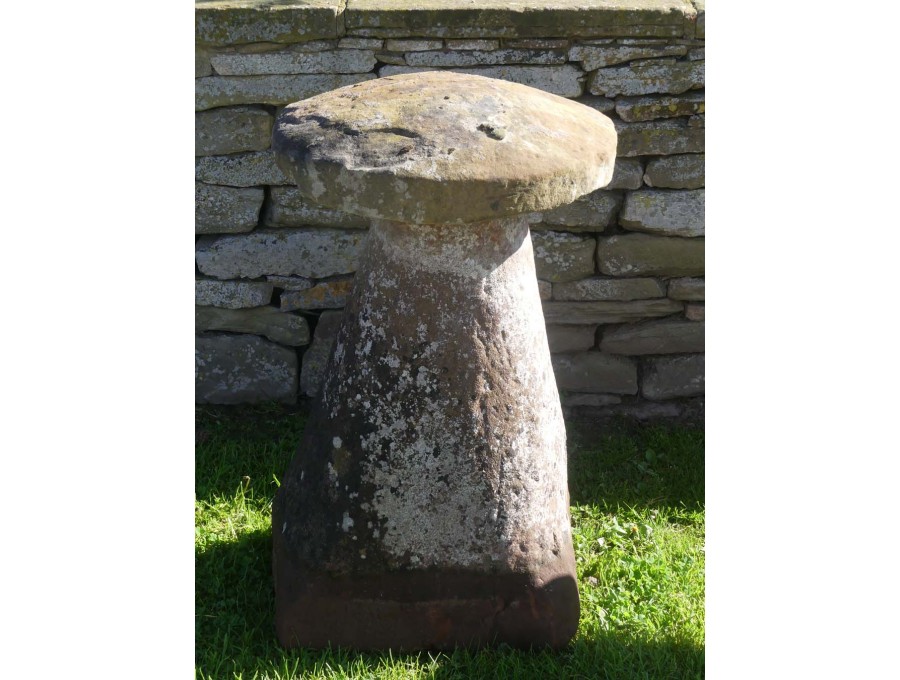 Antique Sandstone Staddlestone