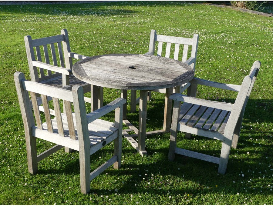 Round Teak Dining Set