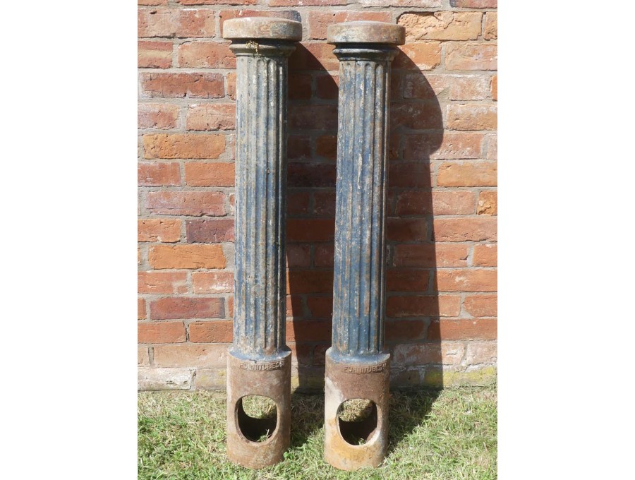 Cast Iron Bollards (Pair)