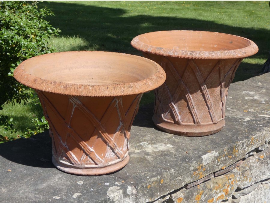 Whichford Basketweave Planters (Two)