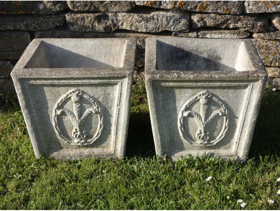 Weathered Garden Planters (Pair)